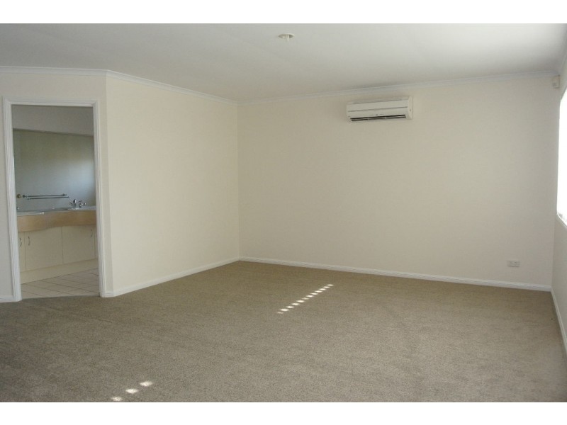 47 Kauri Street, Carindale QLD 4152