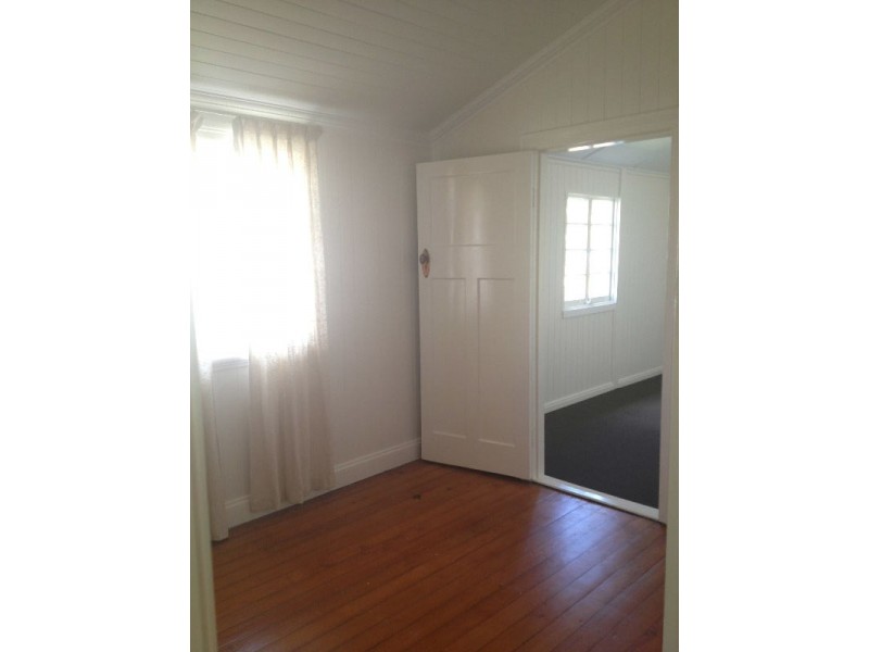 26 Primmer Street, Coorparoo QLD 4151