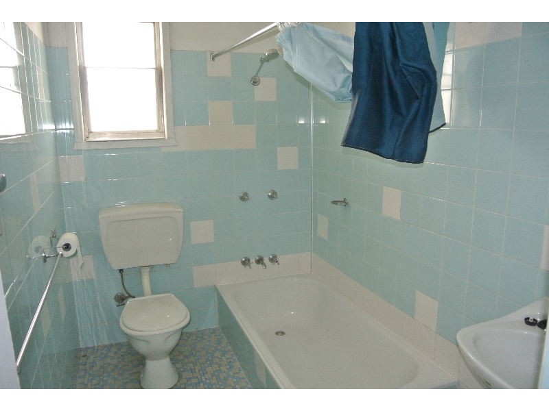 1/48 Dunellan Street, Greenslopes QLD 4120