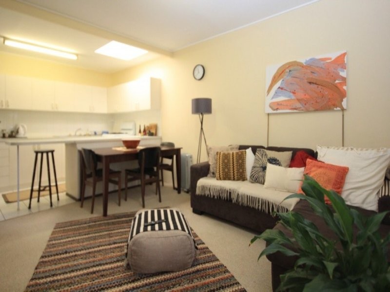 1/27 York Street, Coorparoo QLD 4151