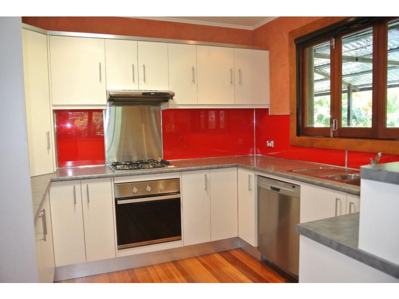 34 Mee Street, Carina QLD 4152