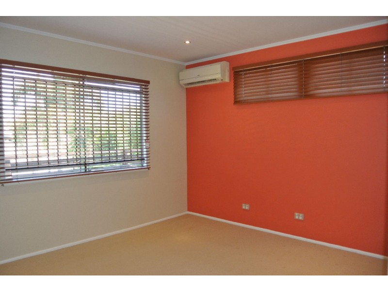 34 Mee Street, Carina QLD 4152