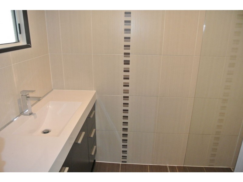 34 Mee Street, Carina QLD 4152