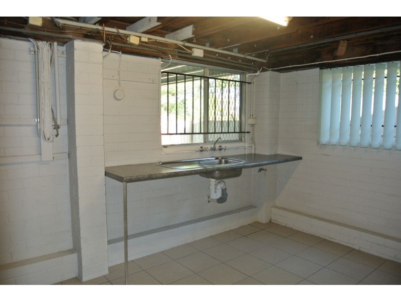 34 Mee Street, Carina QLD 4152