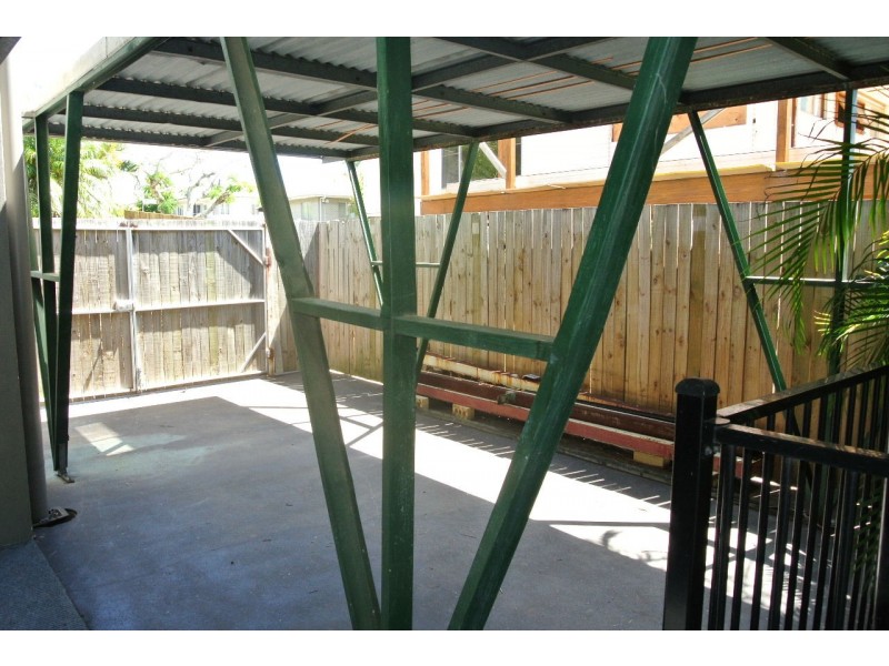 34 Mee Street, Carina QLD 4152