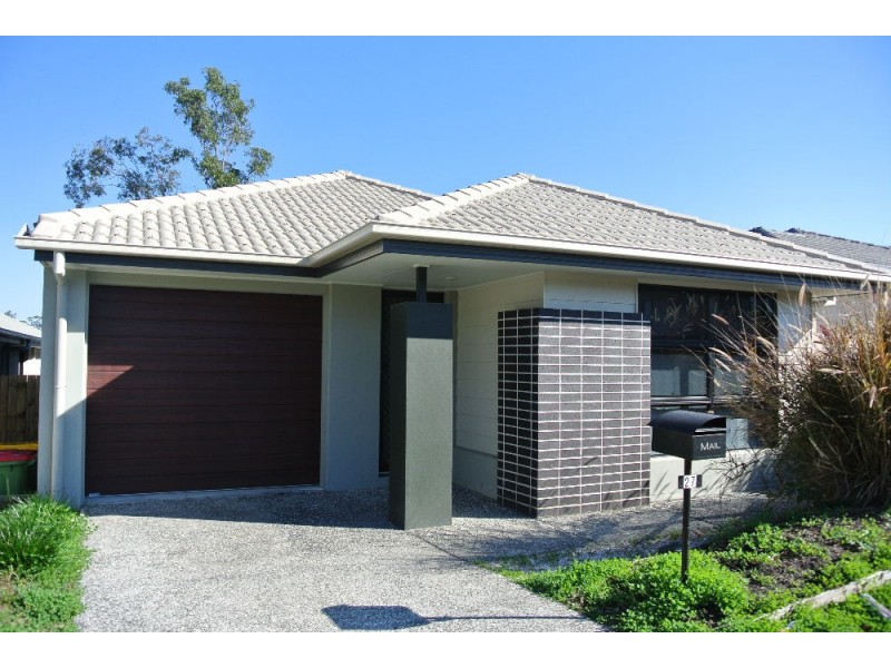 27 Ravensbourne Circuit, Waterford QLD 4133