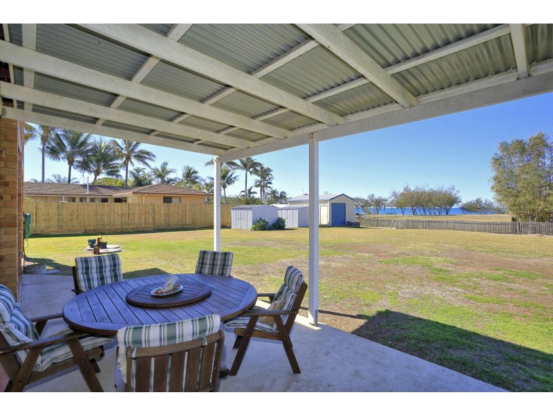 50 Hunter Street, Burnett Heads QLD 4670