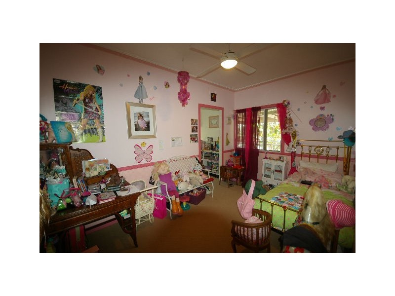 61 Birdwood Rd, Carina Heights QLD 4152