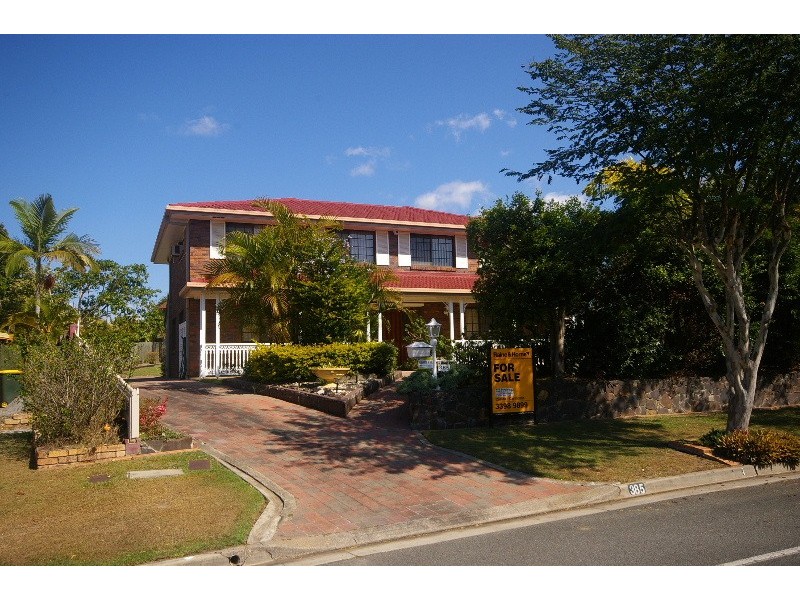 385 Winstanley Street, Carindale QLD 4152