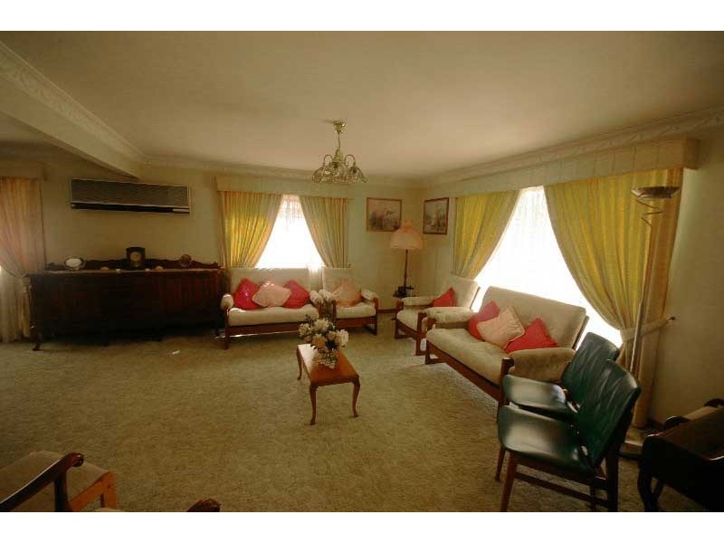 385 Winstanley Street, Carindale QLD 4152