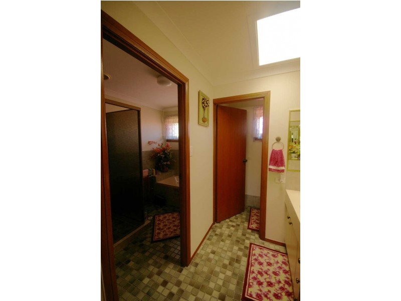 385 Winstanley Street, Carindale QLD 4152