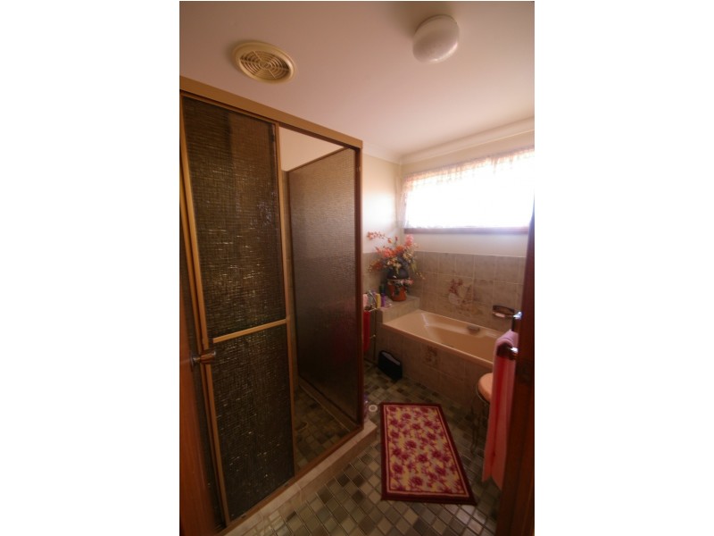 385 Winstanley Street, Carindale QLD 4152