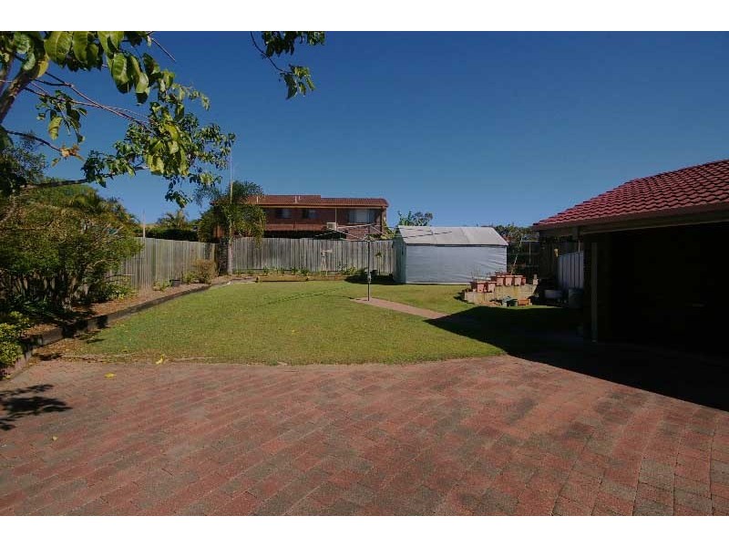 385 Winstanley Street, Carindale QLD 4152