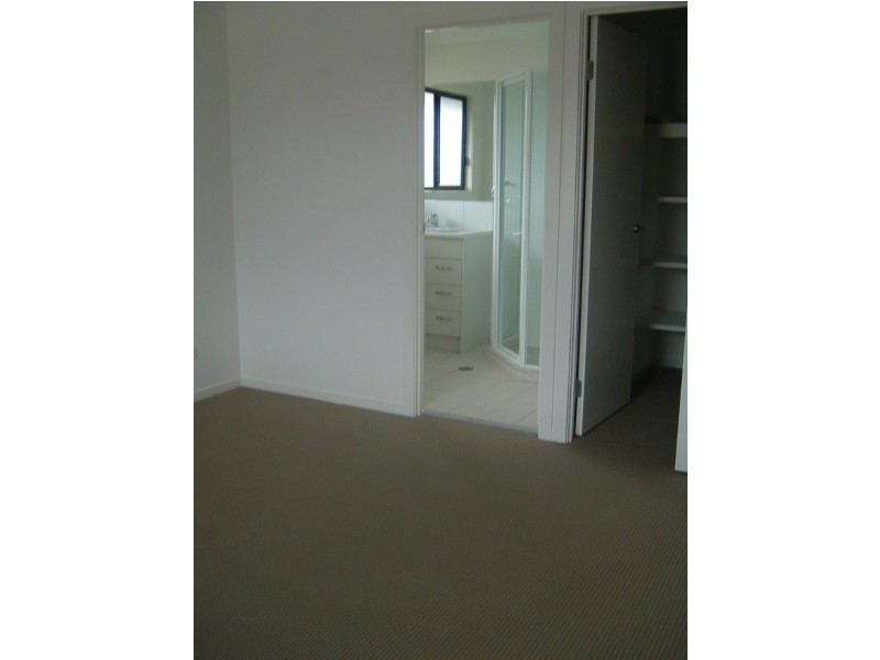 4/86 Adelaide Street, Carina QLD 4152