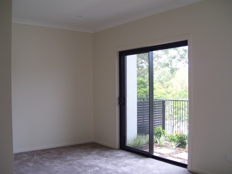 105/16 Surburbiton Court, Carindale QLD 4152