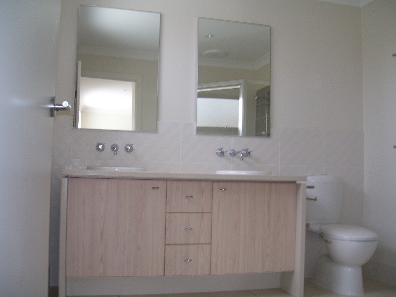 105/16 Surburbiton Court, Carindale QLD 4152