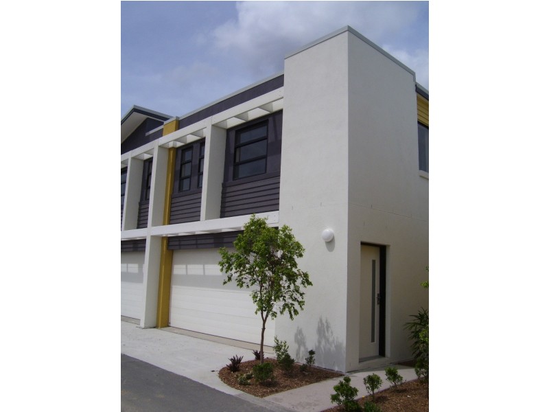 105/16 Surburbiton Court, Carindale QLD 4152