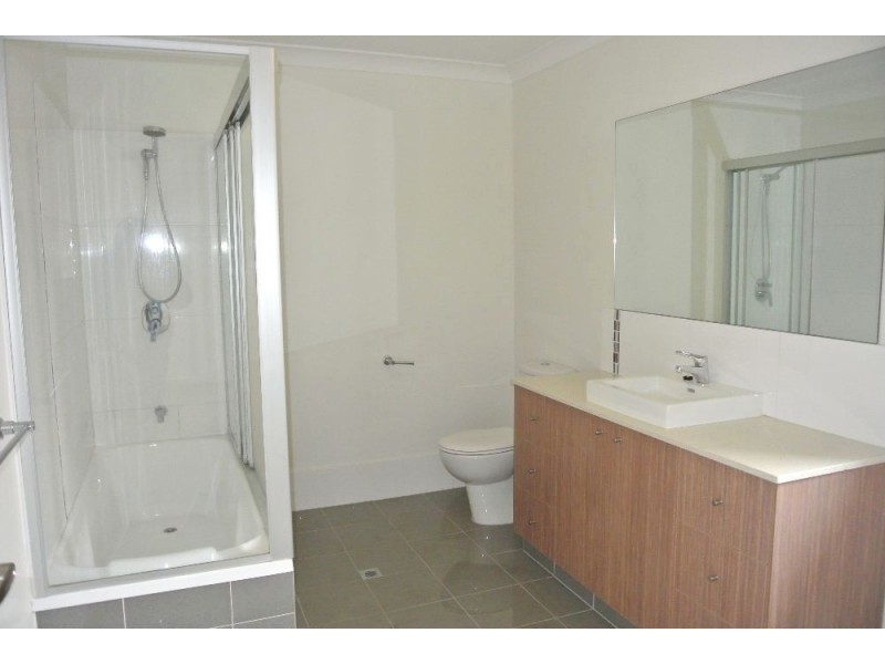 3/24 Dickenson Street, Carina QLD 4152