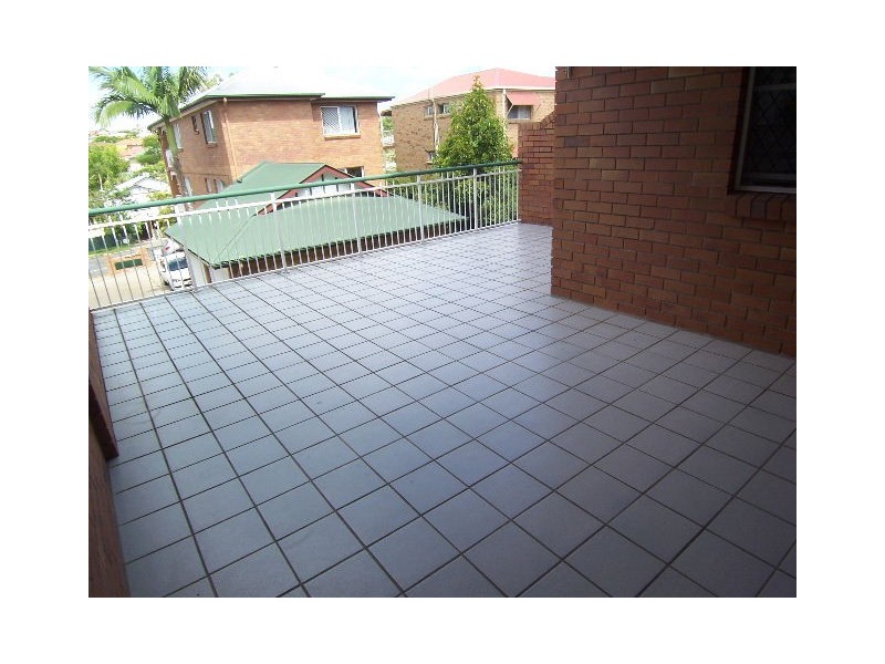 8/102 Pembroke Road, Coorparoo QLD 4151