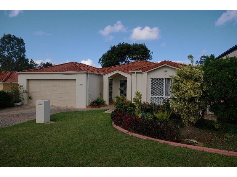 3 Adley Street, Carindale QLD 4152