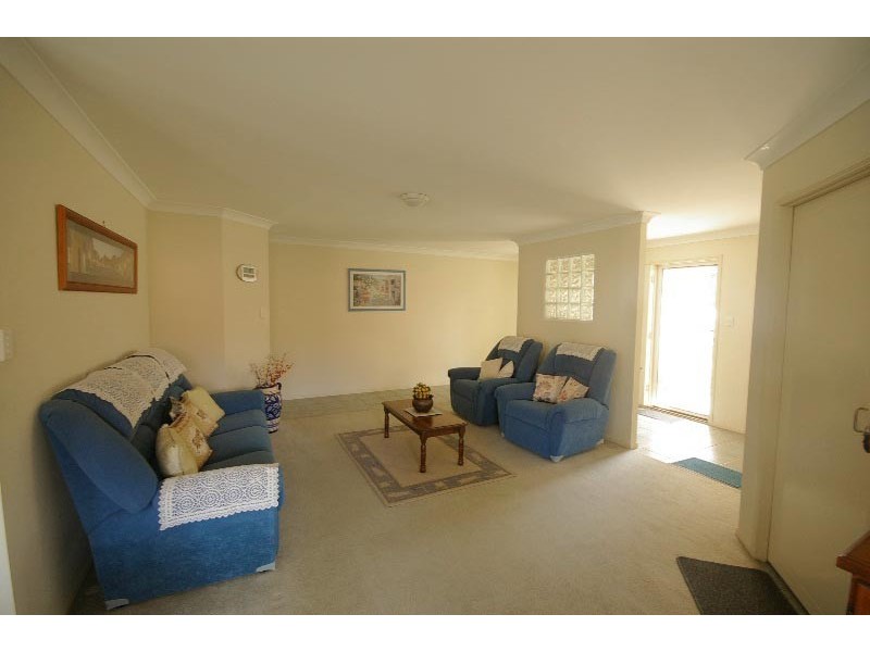3 Adley Street, Carindale QLD 4152