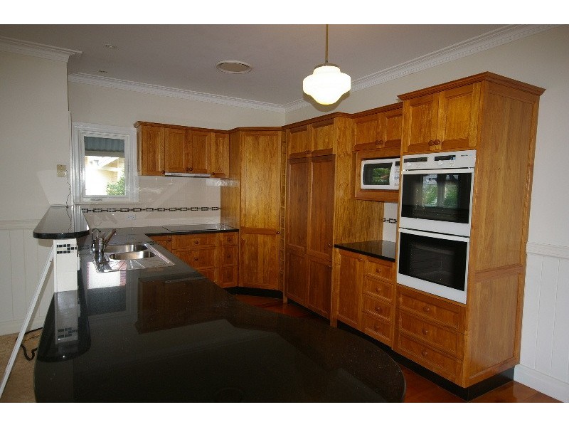 Holland Park QLD 4121