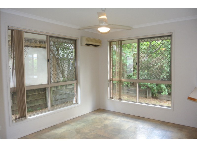 47 Camboor Street, Camp Hill QLD 4152