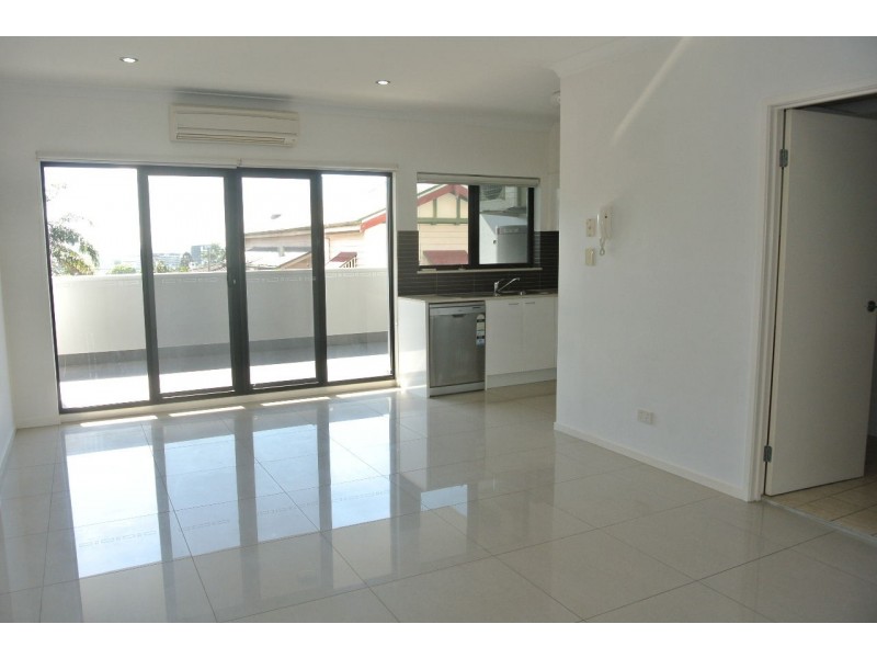 3/5 Ivanhoe Street, Annerley QLD 4103