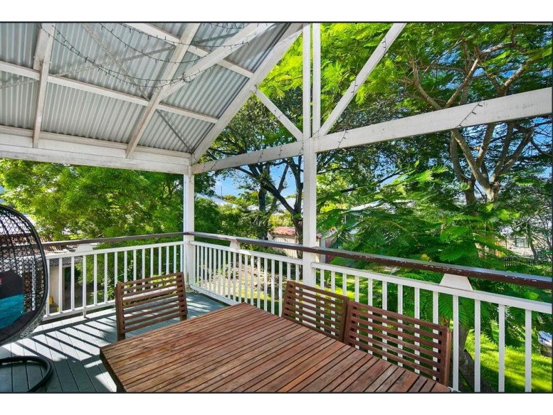 74 Brisbane Street, Bulimba QLD 4171
