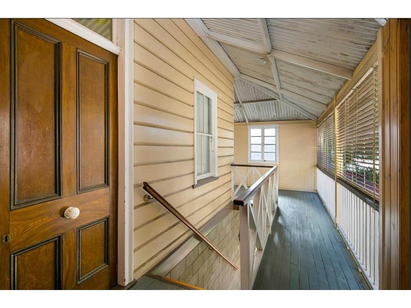 74 Brisbane Street, Bulimba QLD 4171