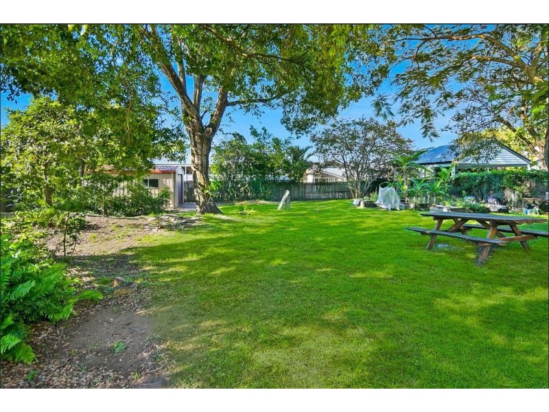 74 Brisbane Street, Bulimba QLD 4171