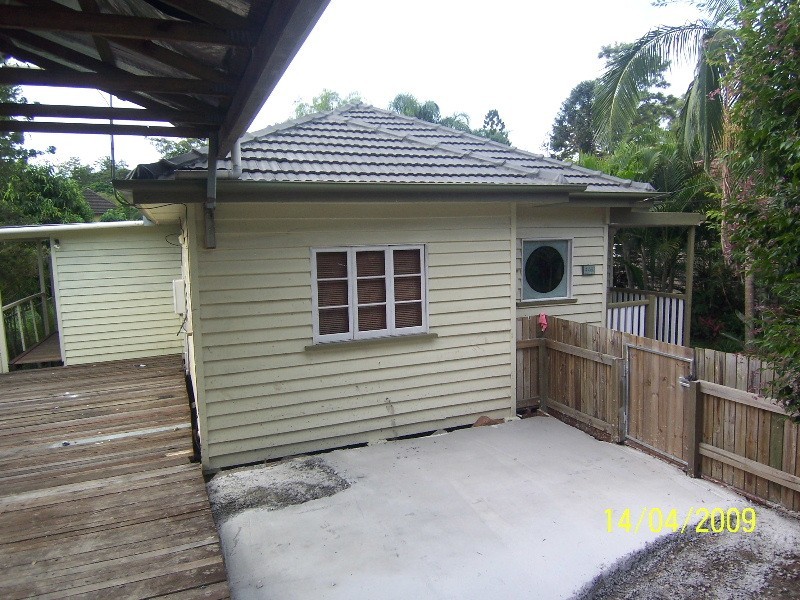 176 Macrossan Avenue, Norman Park QLD 4170