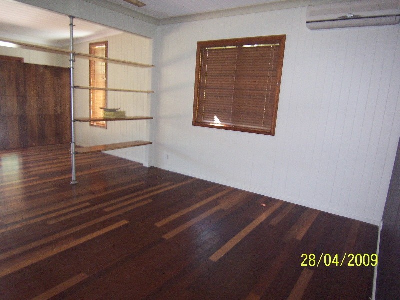 176 Macrossan Avenue, Norman Park QLD 4170