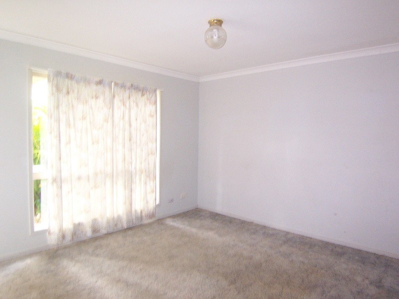 16 Myles Court, Boronia Heights QLD 4124