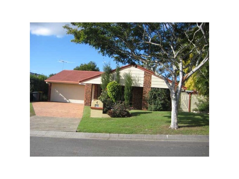 4 Edred Street, Carindale QLD 4152