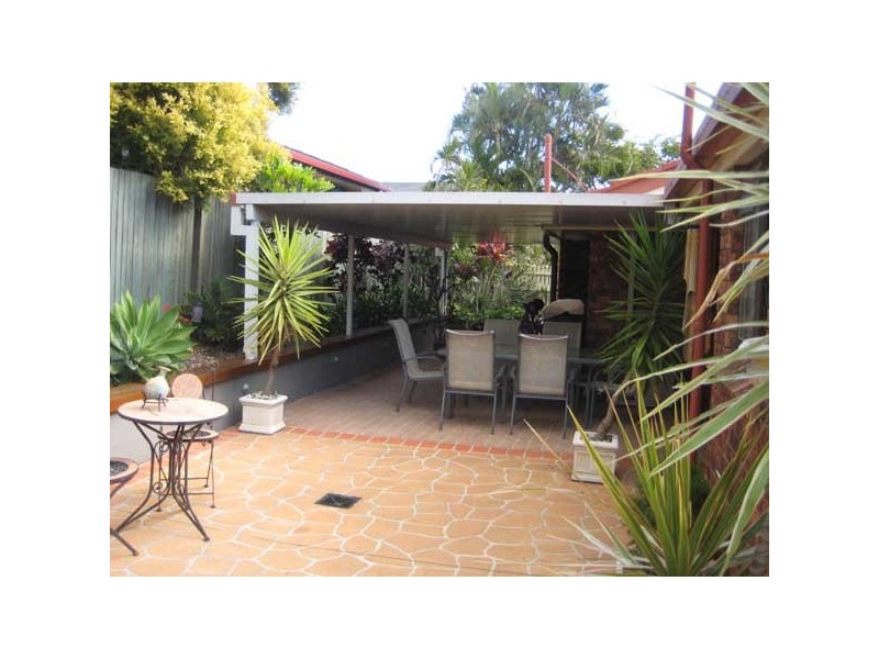 4 Edred Street, Carindale QLD 4152