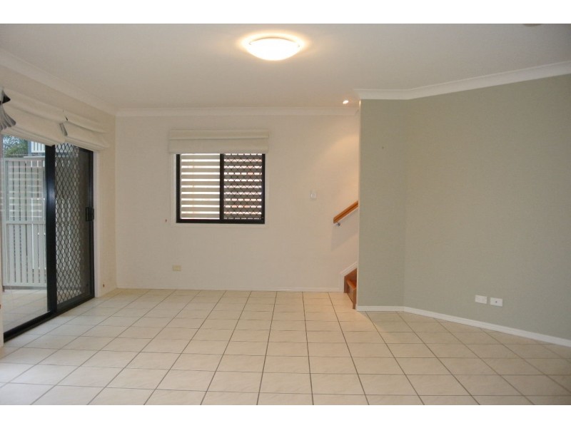 1/9 Hill Crescent, Carina Heights QLD 4152