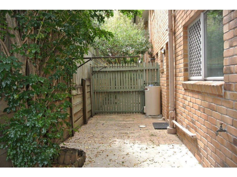 3/4 Key Street, Morningside QLD 4170