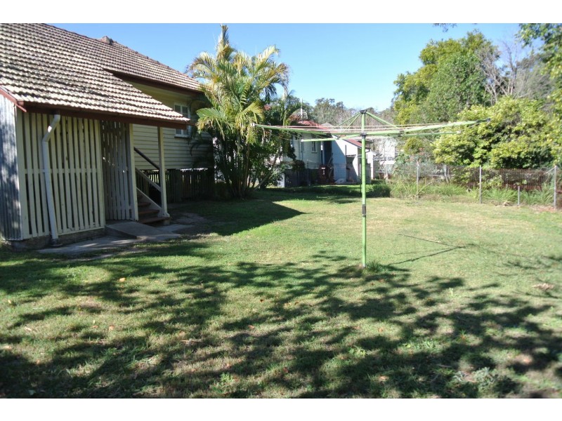 897 Old Cleveland Road, Carina QLD 4152