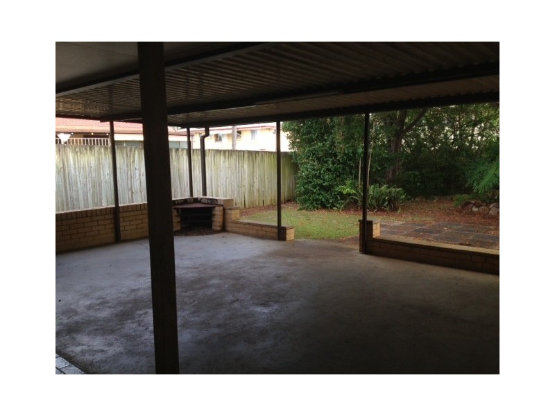 10 Fleetwood Street, Macgregor QLD 4109