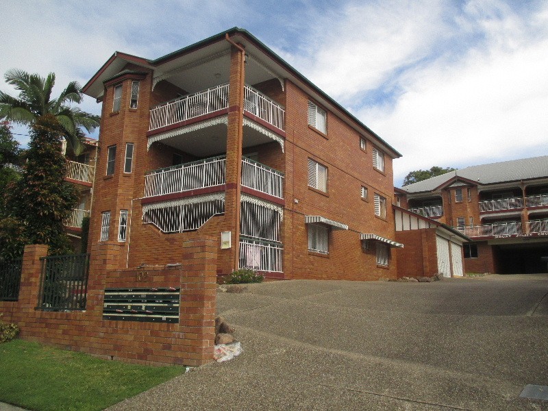 8/102 Pembroke Road, Coorparoo QLD 4151