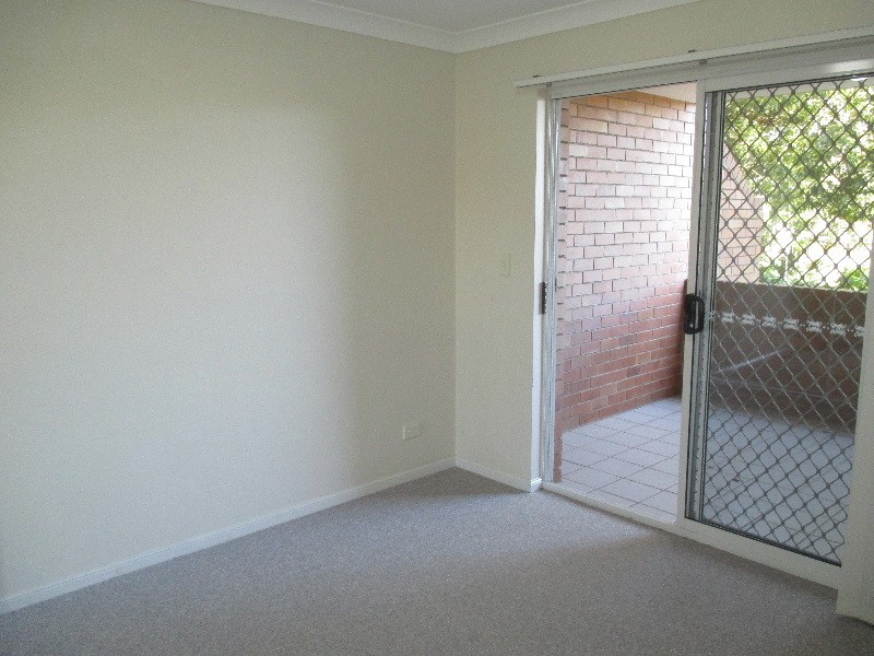 8/102 Pembroke Road, Coorparoo QLD 4151