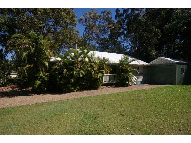 2 Phillips Street, Coochiemudlo Island QLD 4184