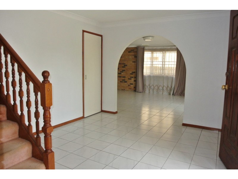 12 Lindisfarne Street, Carindale QLD 4152