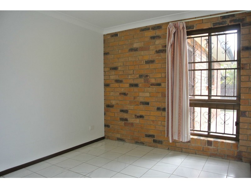 12 Lindisfarne Street, Carindale QLD 4152
