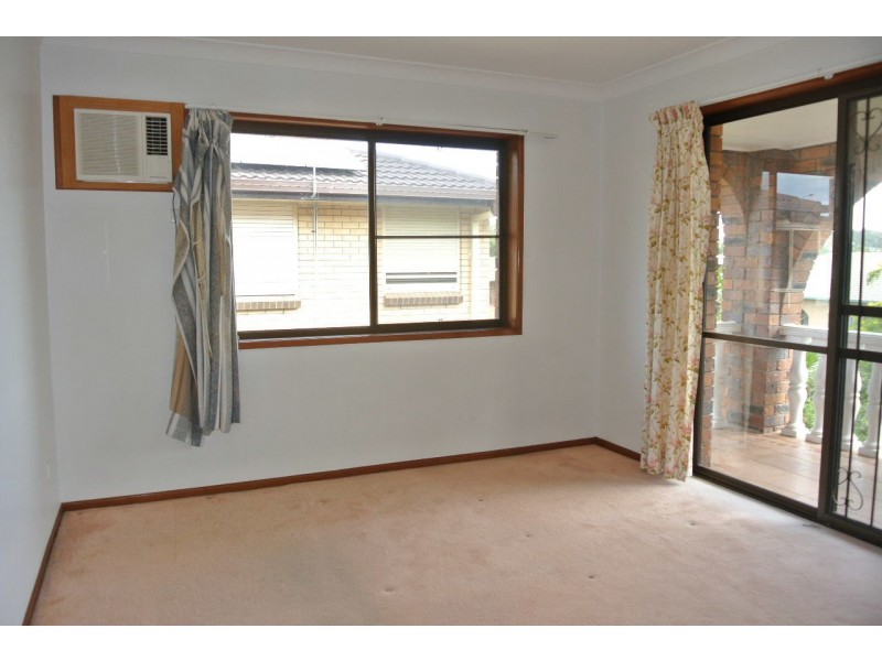 12 Lindisfarne Street, Carindale QLD 4152