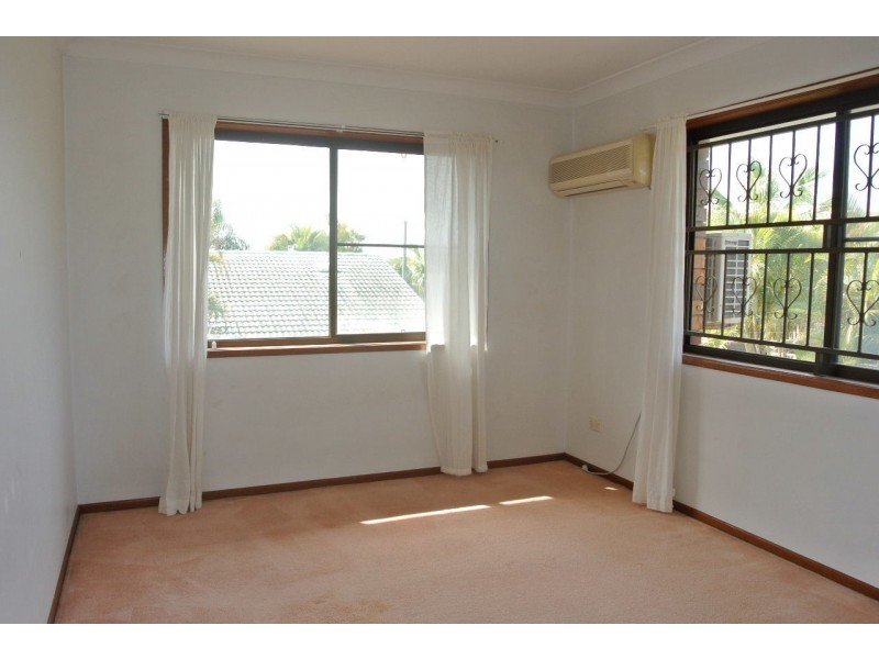 12 Lindisfarne Street, Carindale QLD 4152