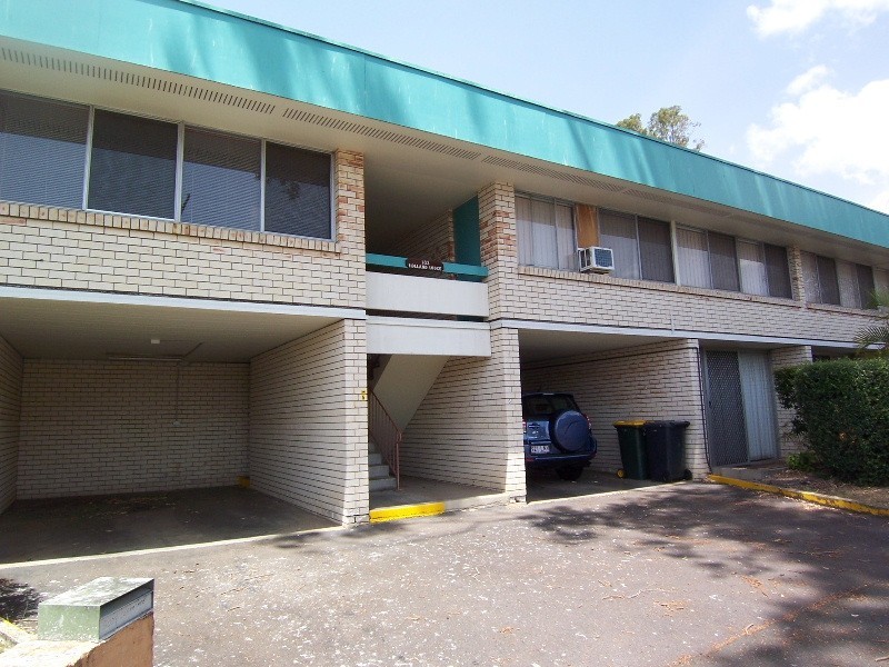 3/183 Nursery Road, Holland Park QLD 4121
