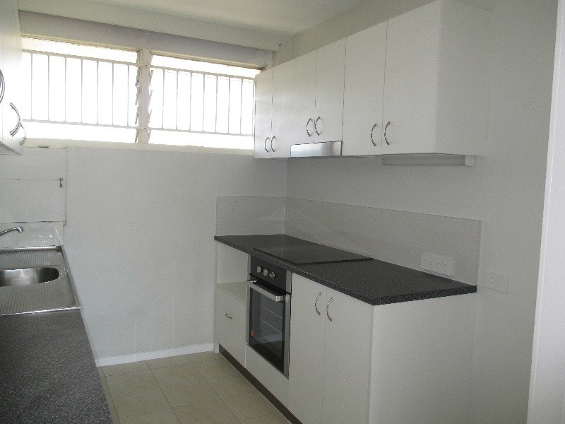 10/223 Cavendish Road, Coorparoo QLD 4151