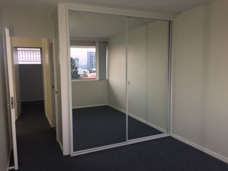 10/223 Cavendish Road, Coorparoo QLD 4151